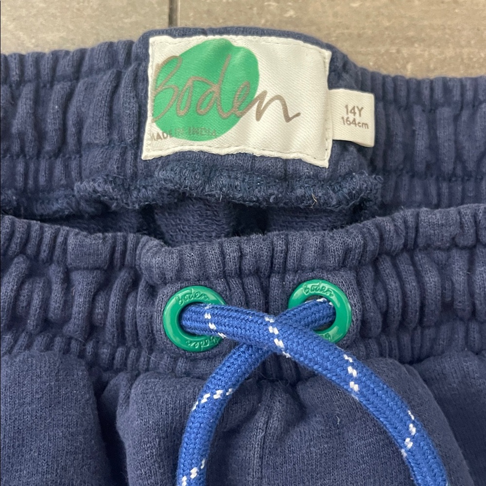 Boden Warrior Knee Jogger Navy w/ Kelly Green zippered pockets size 14Y / 164 cm - Picture 3 of 6